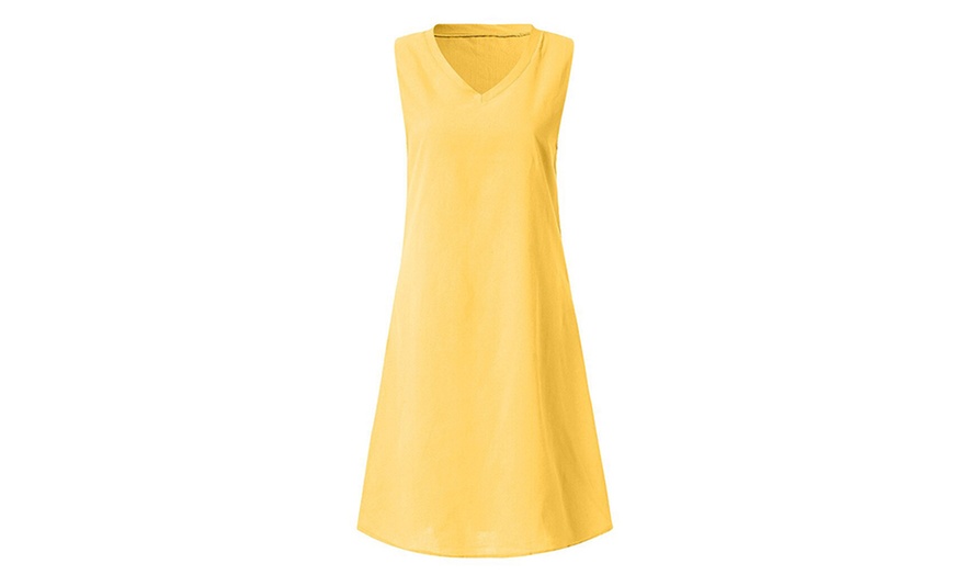 Image 7: V-Neck Sleeveless Dress