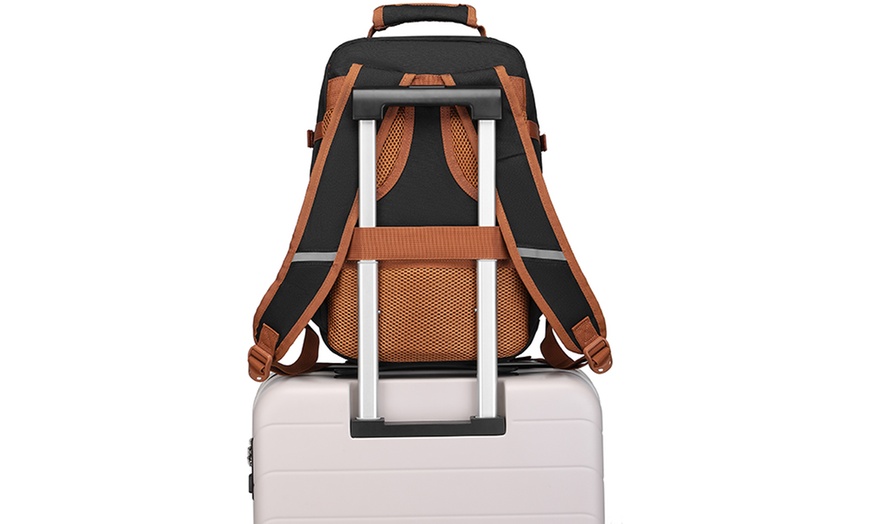 Image 6: 20L Carry On Backpack