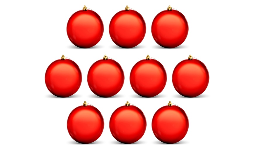 Image 2: Ten-Piece Large Christmas Baubles Set