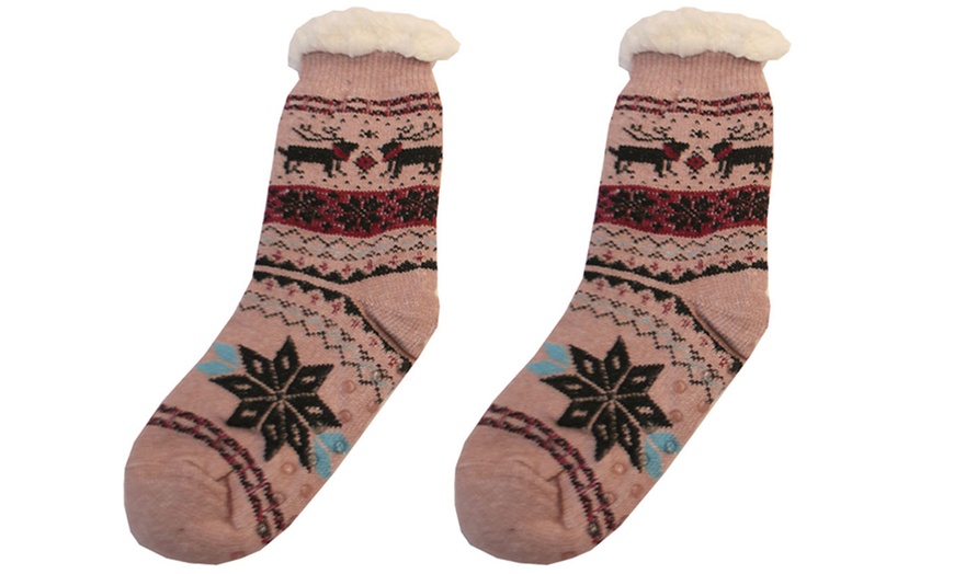 Image 19: Festive Warm Sherpa Fur Slipper Socks