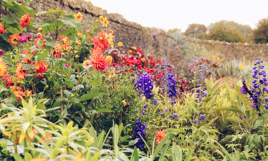 Image 2: Entry to Kilver Court Gardens