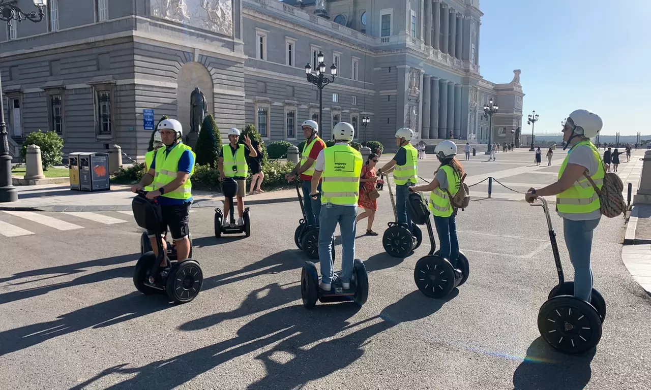 Tour de Madrid sobre ruedas con Segway Madrid