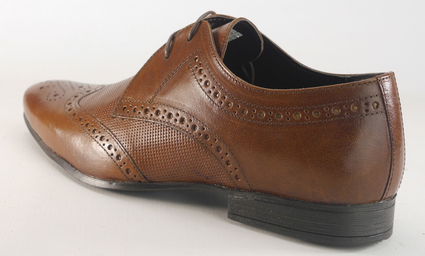 Image 16: Red Tape Men's Leather Shoes