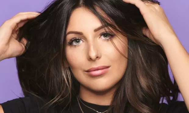 Transform Your Look with Luscious Lashes: Elevate Your Style 