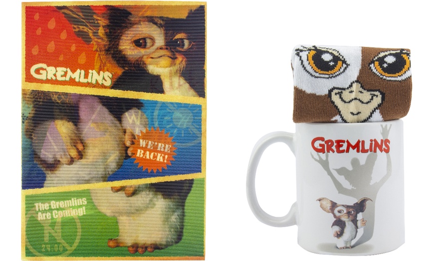 Image 1: Gremlins Mug and Socks Gift Set