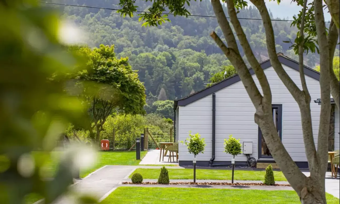 Snowdonia Escape: Stylish Lodge Apartment Stay