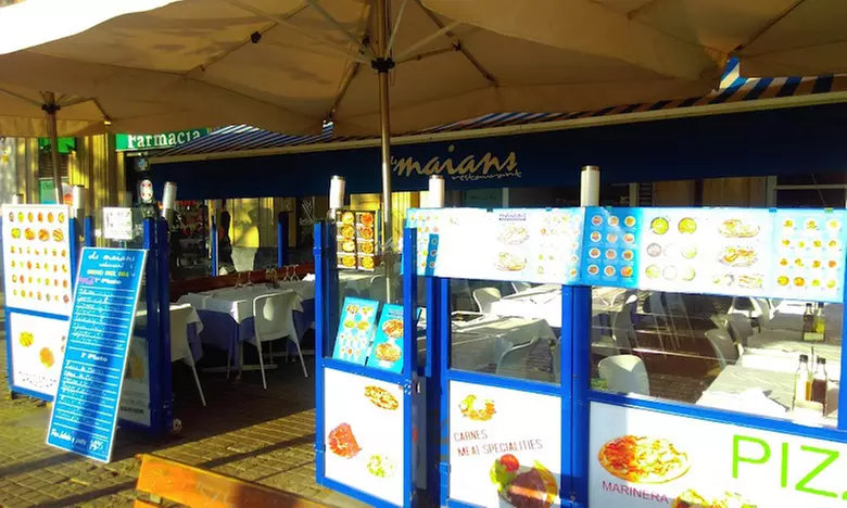 Menú de mariscada o parrillada de carne con entrante, bebida y café