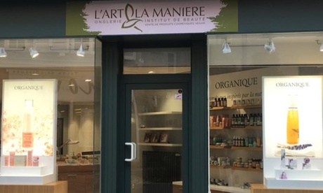 Soin visage au choix avec option modelage à la bougie du dos dès 24,90 € à l'institut de beauté L'art et la manière