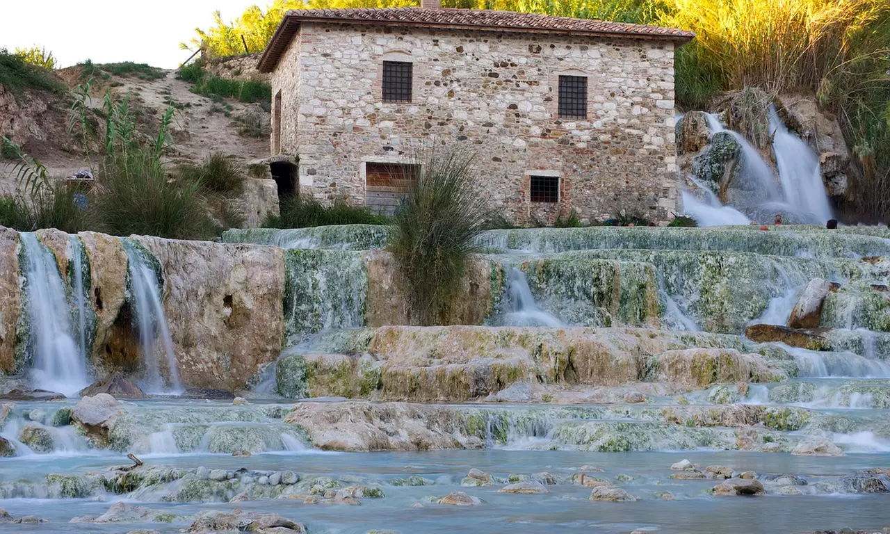 Terme di Saturnia: soggiorno per 2 con colazione, aperitivo e cena