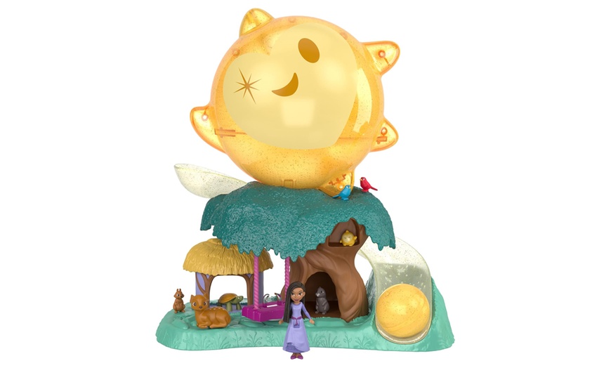 Image 2: Disney Wish Magical Star Playset