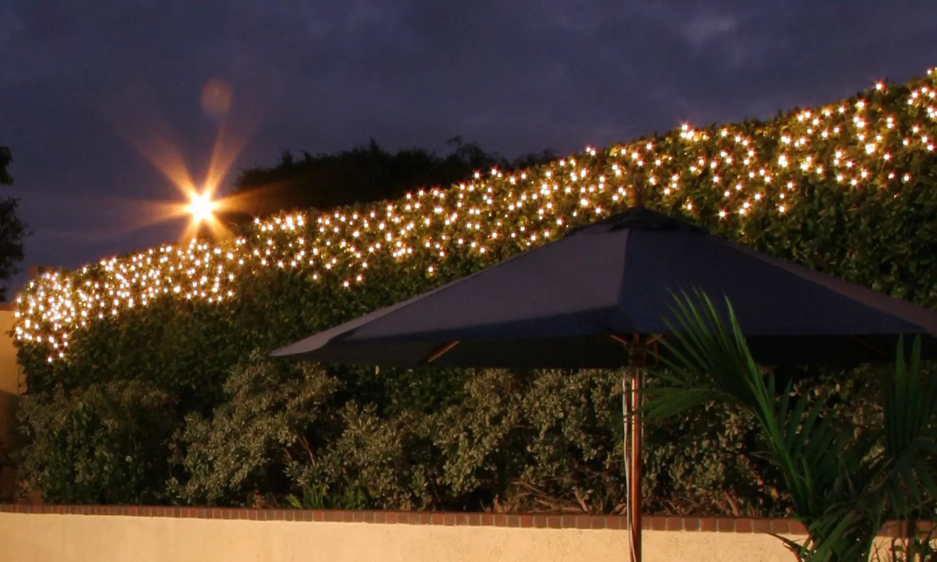 ICELITE Solar 110-LED Icicle String Lights - Primary Image