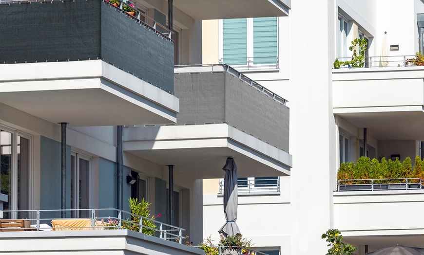 Image 28: Protective Balcony Windscreen