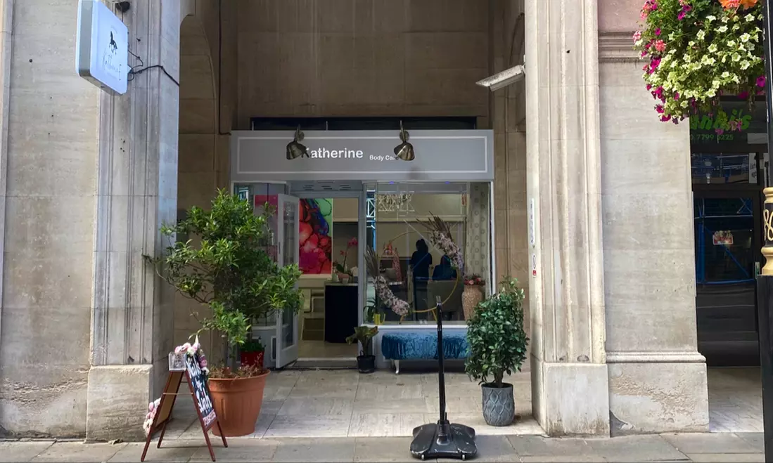 Up to 37% Off on Massage - Couples at MeTimeOff Mind And Body Care