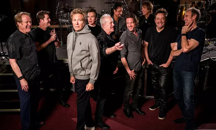  Chicago / REO Speedwagon on June 26 at 7:30 p.m. - Primary Image