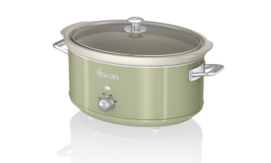 Image 61: Swan 1.5L, 3.5L or 6.5L Retro-Style Slow Cooker