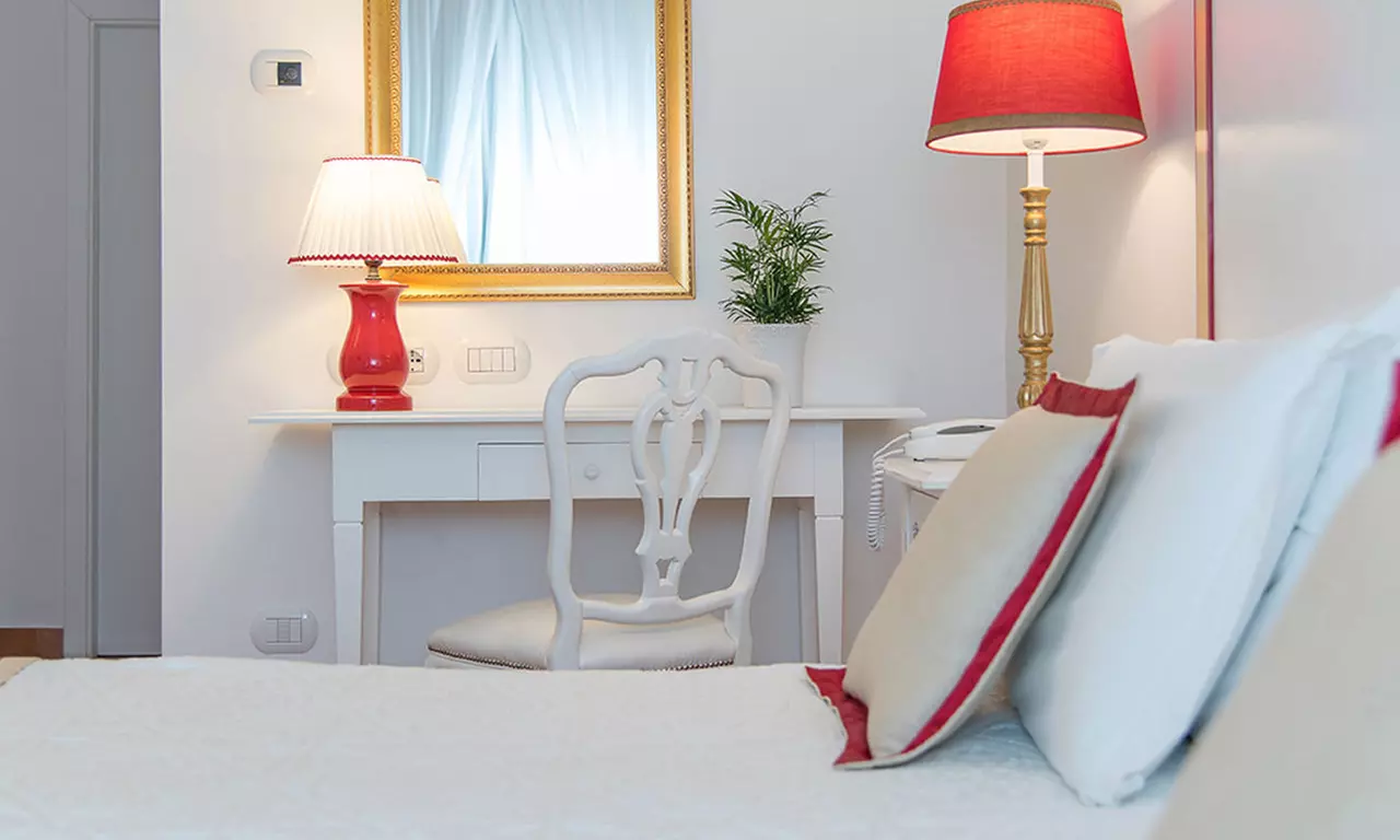 Costiera Amalfitana 4*: camera Classic con trattamento a scelta e Spa