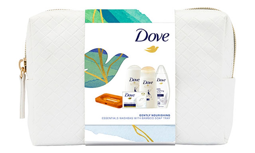 Image 4: Dove Gently Nourishing Essentials Washbag Gift Set with Soap Tray