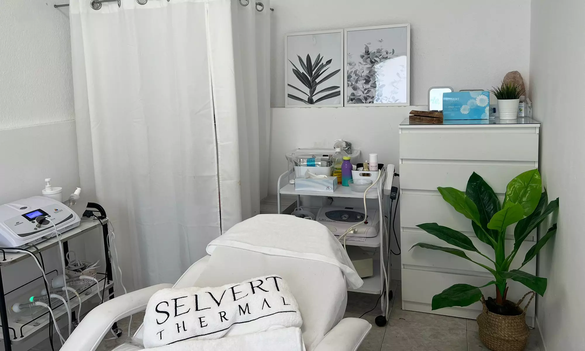 Ritual de piedras volcánicas o sales del Himalaya con masaje y peeling