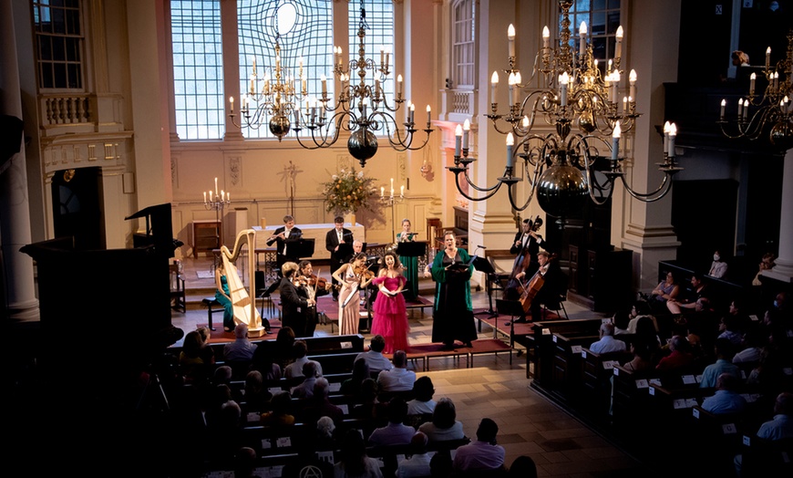 Image 4: A Night at the Opera by Candlelight London Concertante