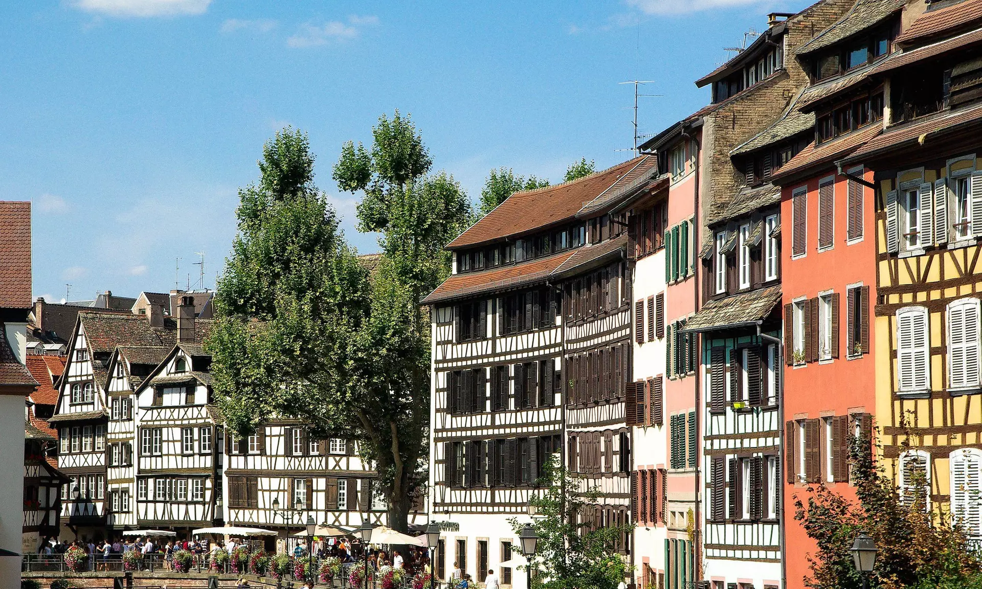 Straßburg: Doppel- oder Familienzimmer für 2-4 Pers. mit Frühstück, Schokoladenmuseum & Spa im Hotel Holiday Inn Express - Primary Image