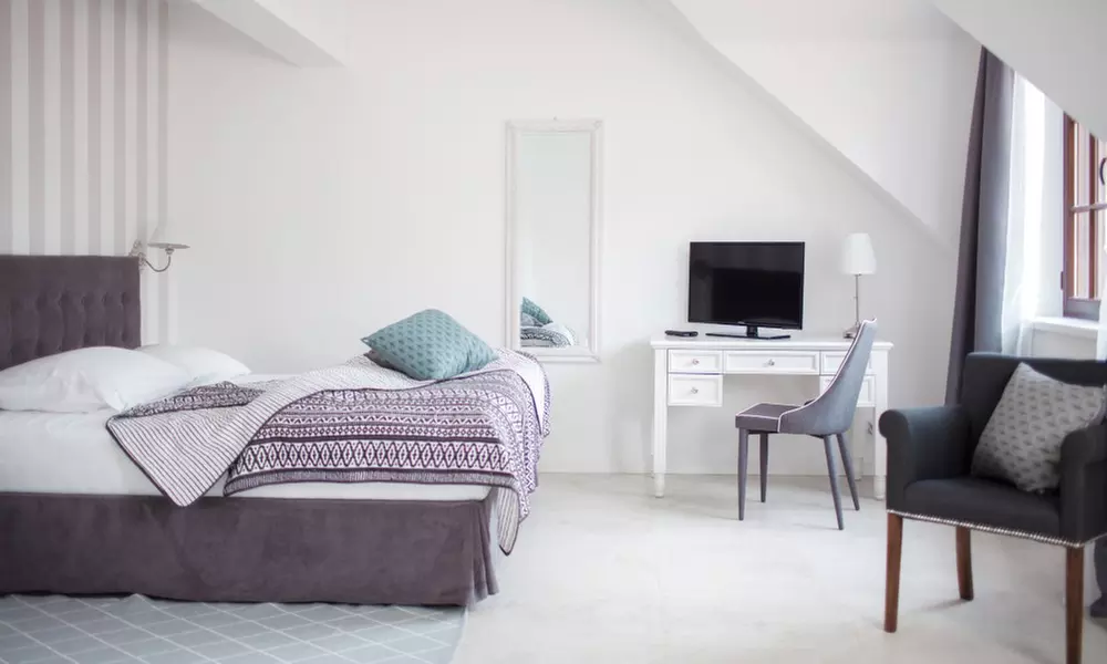 Mazury: 2-5 nocy dla 2 osób z wyżywieniem i atrakcjami w hotelu Martiany 21 – majówka - Primary Image