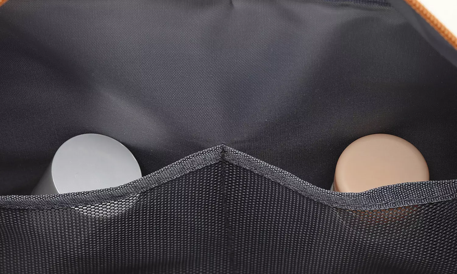 Wasserabweisende Reisetasche mit Kulturbeutel