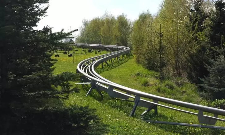 Rodelspaß pur: 5 oder 6 Rodelfahrten, opt. mit 2 Std. Minigolf