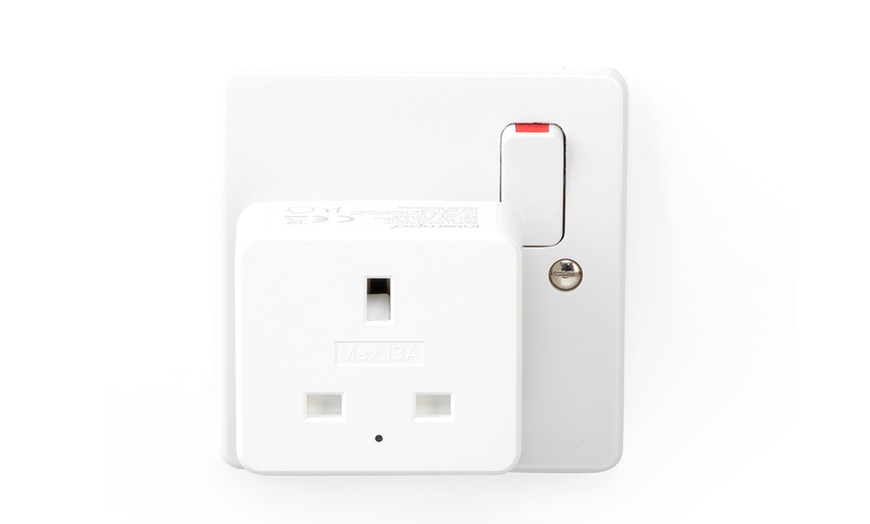 Image 4: Intempo Three-Pin Smart Plug