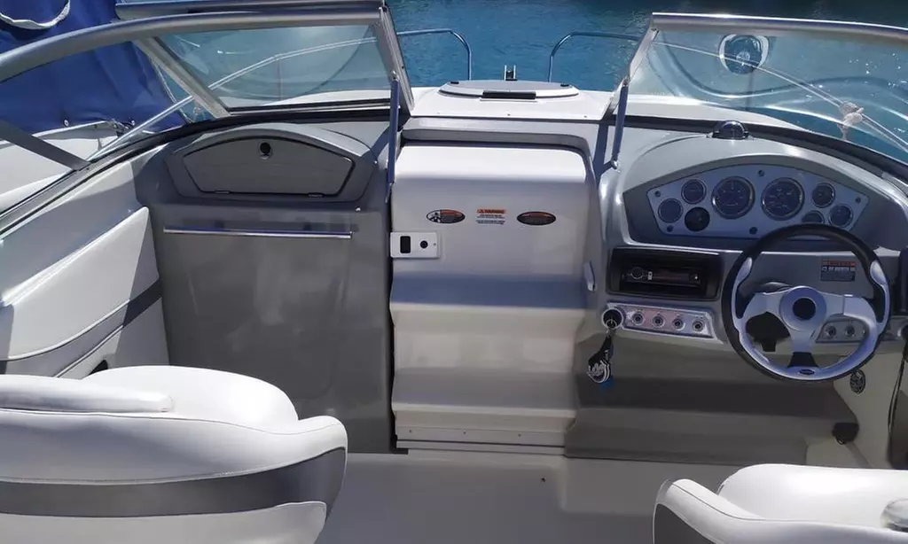 Alquiler de lancha en Chart2be - Second Medium