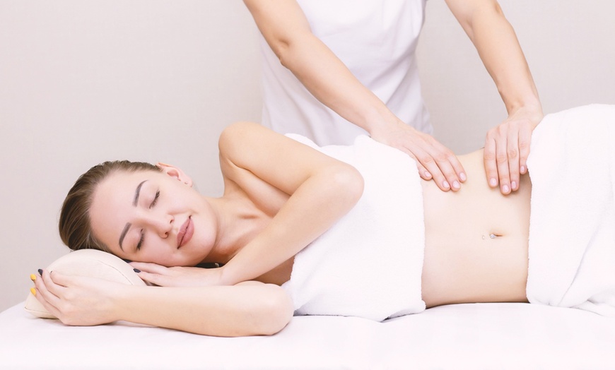 Image 1: 3, 6 o 9 sesiones combinadas de presoterapia y masaje drenante