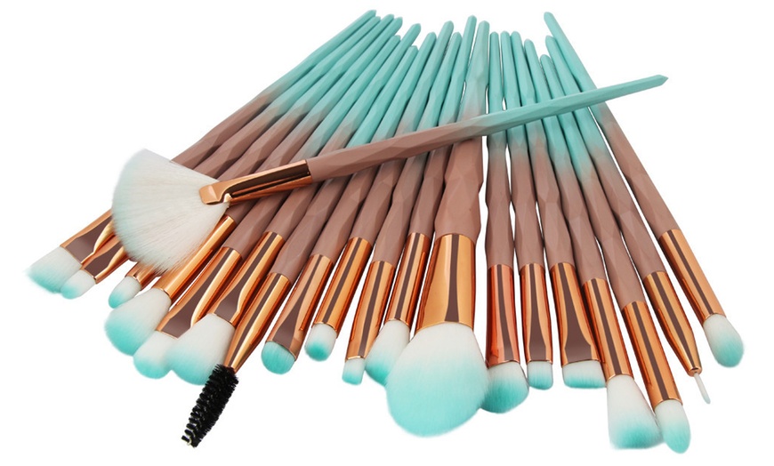 Image 2: One or Two 20-Piece Diamond Makeup Brush Sets