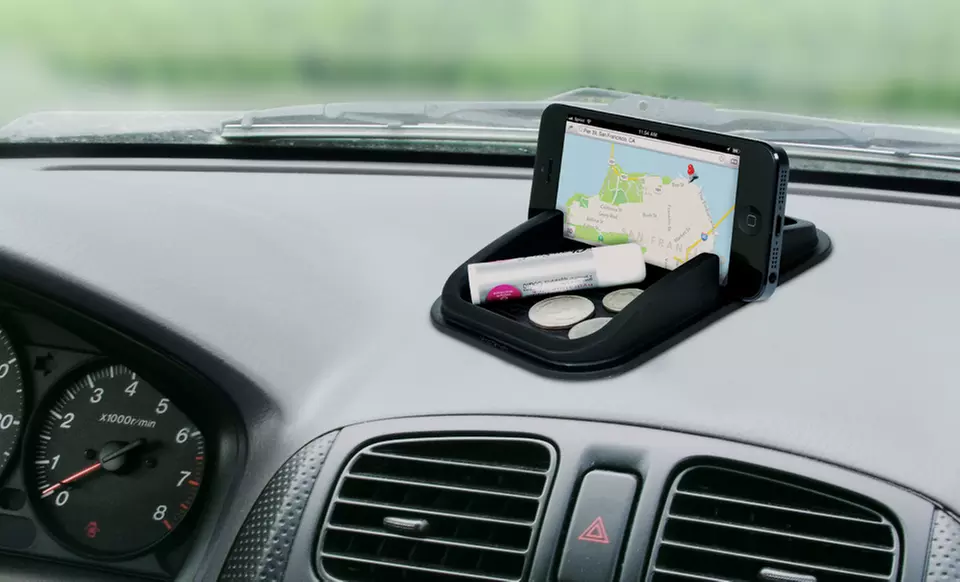 Roadster Smartphone Sticky Pad Dash Mount - Primary Image