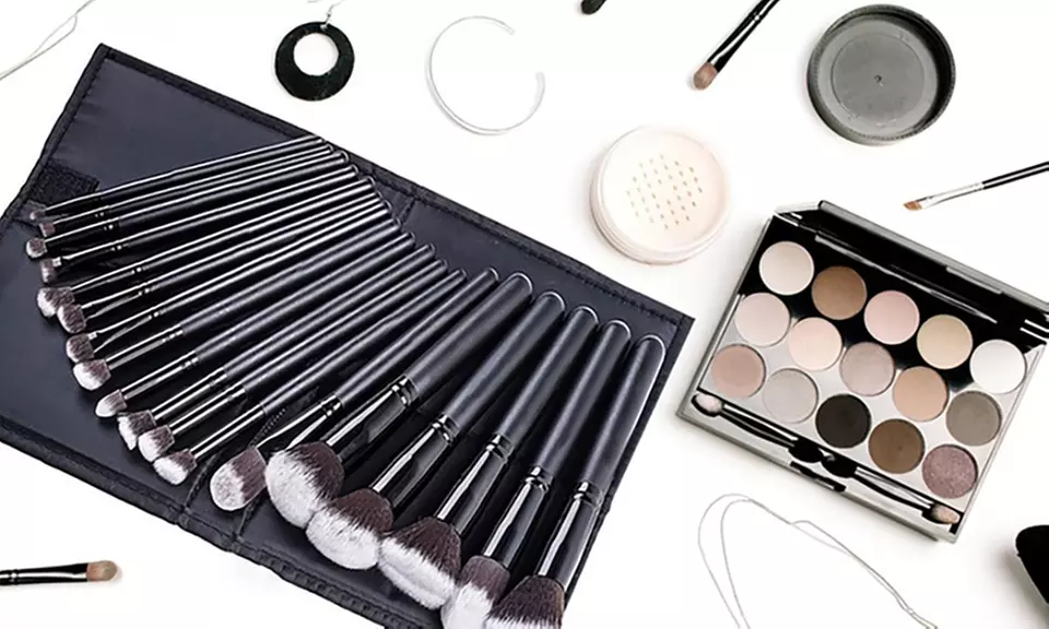 Alayna Makeup Brush Set with Foldable Organizer Pouch (16-Piece) - Second Medium