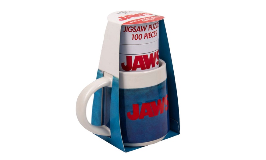 Image 5: Jaws-Themed Gift Collection