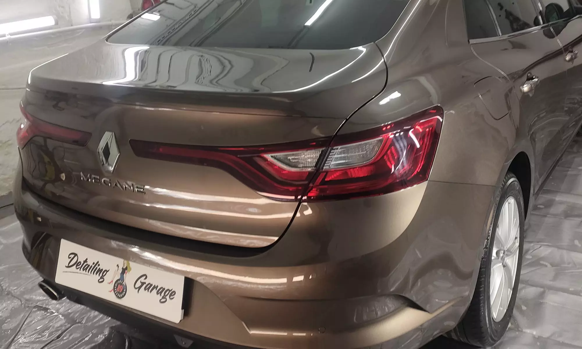 Do 25% zniżki na Czyszczenie nadwozia - polerowanie (samochód) w 89 Detailing Garage