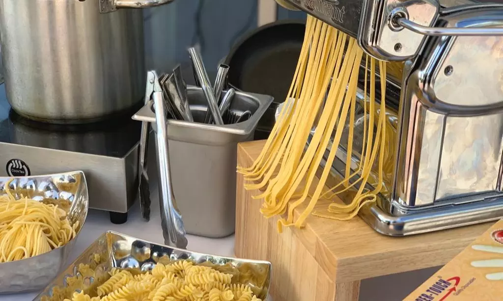 5* Saturday Brunch w/Optional Pool Access: Child AED 75, Adult AED 149