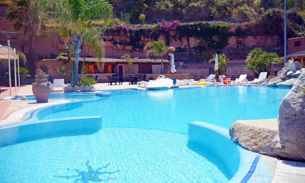 Tropea 4*, Estate 2026: 7 notti in Bilocale o Trilocale