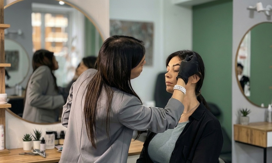 Image 2: Transform with a Brow Thread & Tint Session / Three Brow Wax Sessions