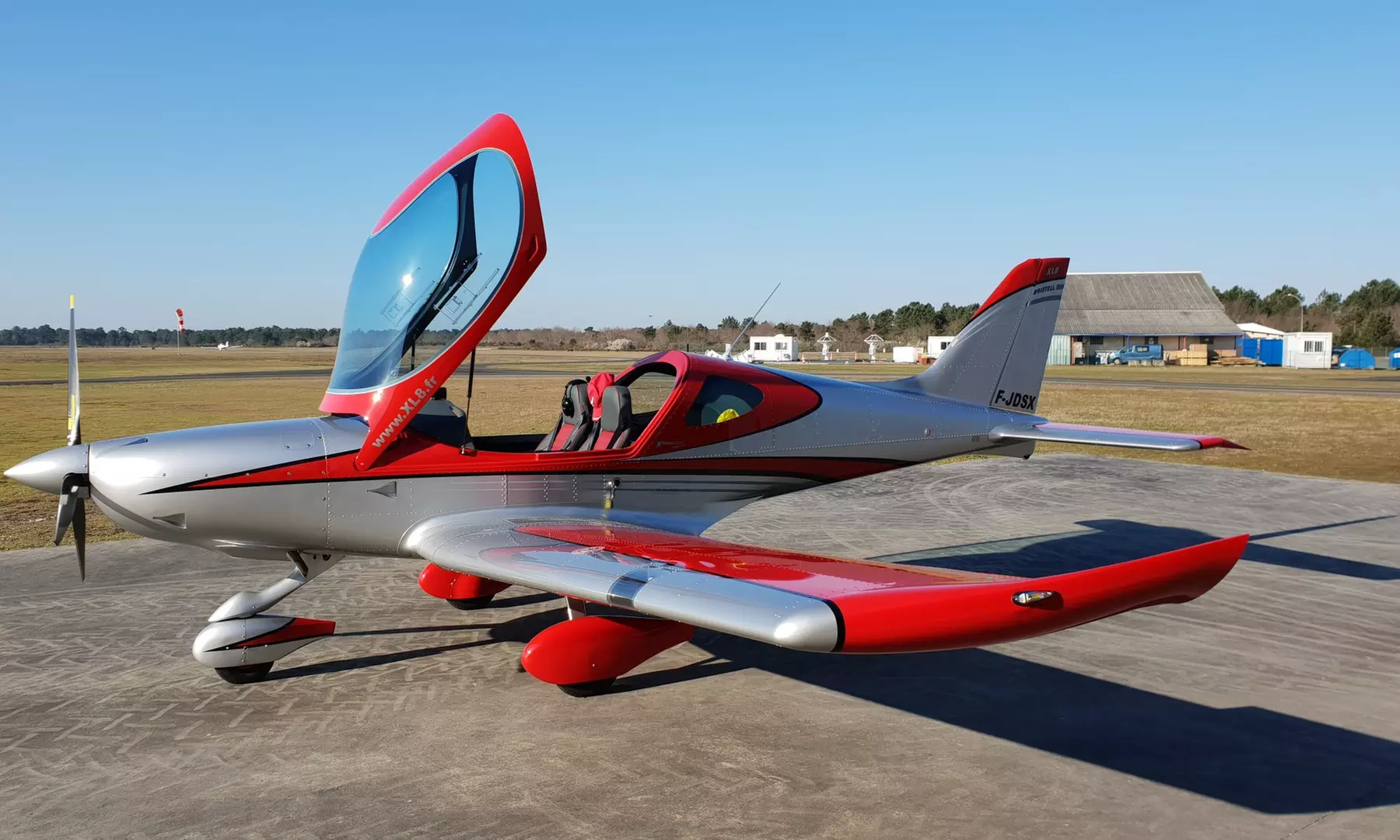 Initiation au pilotage en solo ou en duo avec WHITE-BIRD Découverte