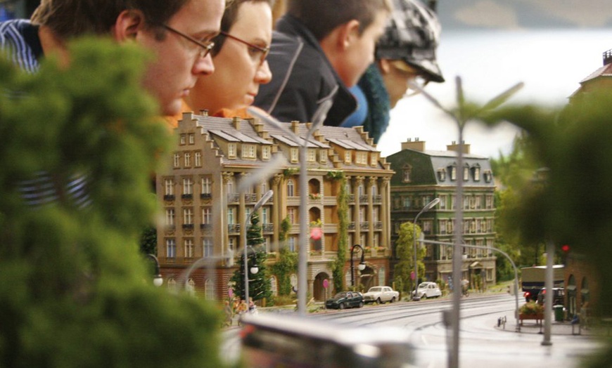 Image 8: Miniatur Wunderland + DVD