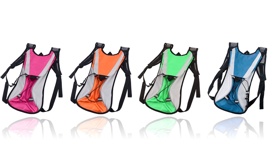 Image 2: Multi-Functional 2L Hydration Backpack