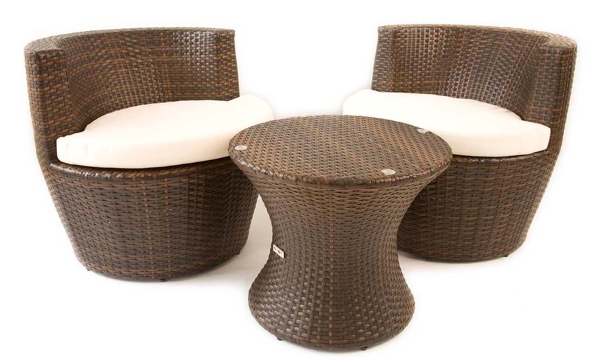 Image 2: Round or Square Three-Piece Rattan-Effect Bistro Set