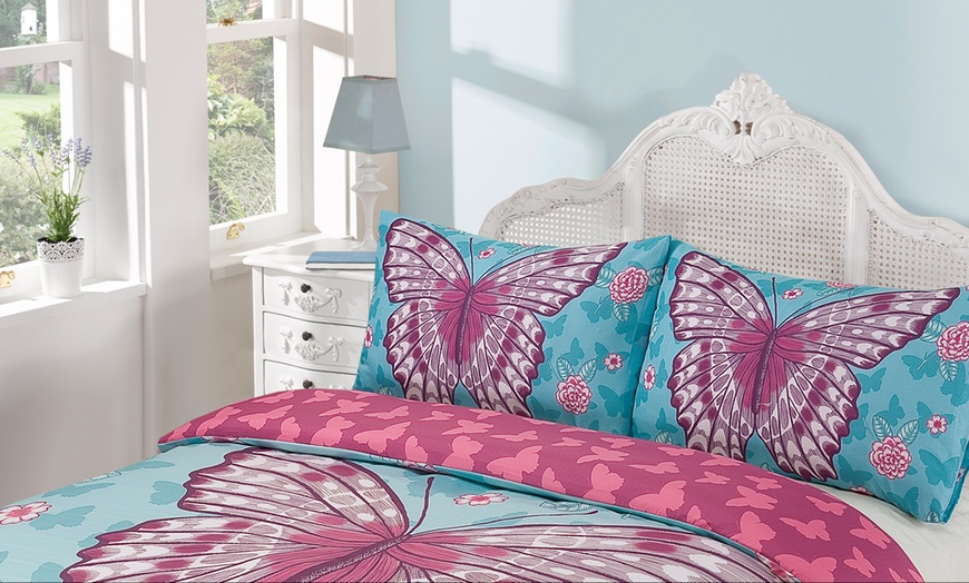 Image 8: January Clearance Duvet Sets
