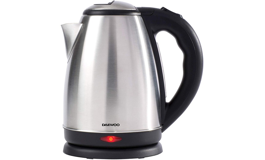 Image 2: Daewoo Brushed or Polished Kettle