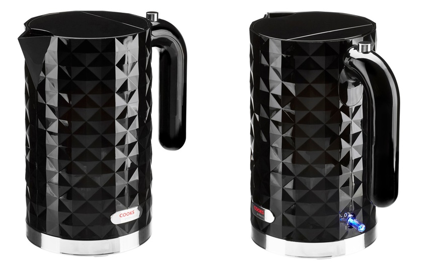 Image 2: Kettle and Toaster Set