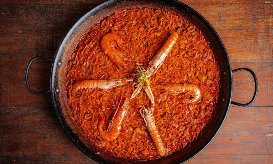 Image 9: Menú CalaBlava con entrantes, principales o arroz, postres y bebidas