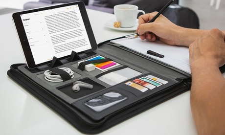 1 o 2 custodie per PC o tablet con powerbank da 8000 mAh integrato