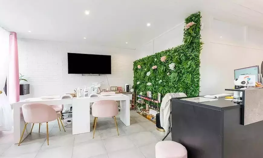 Jusqu'à 59% de remise sur Microblading chez LP Institut