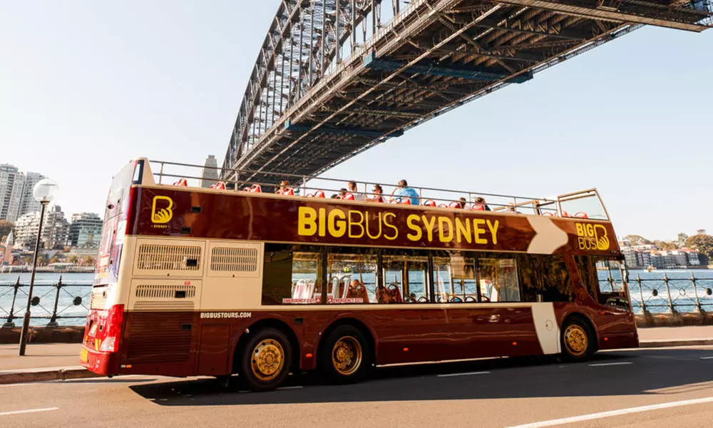 Explore Sydney and Bondi with a 48-Hour Hop-On, Hop-Off Tour