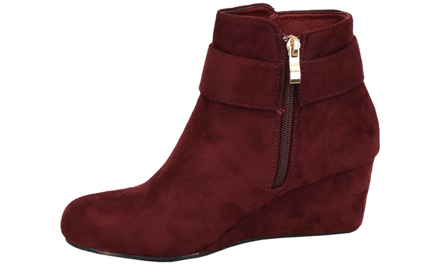 Image 11: Women's Wedge Ankle Boots